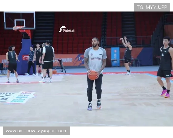 山东高速男篮外线火力全开，三分球攻势惊艳新赛季