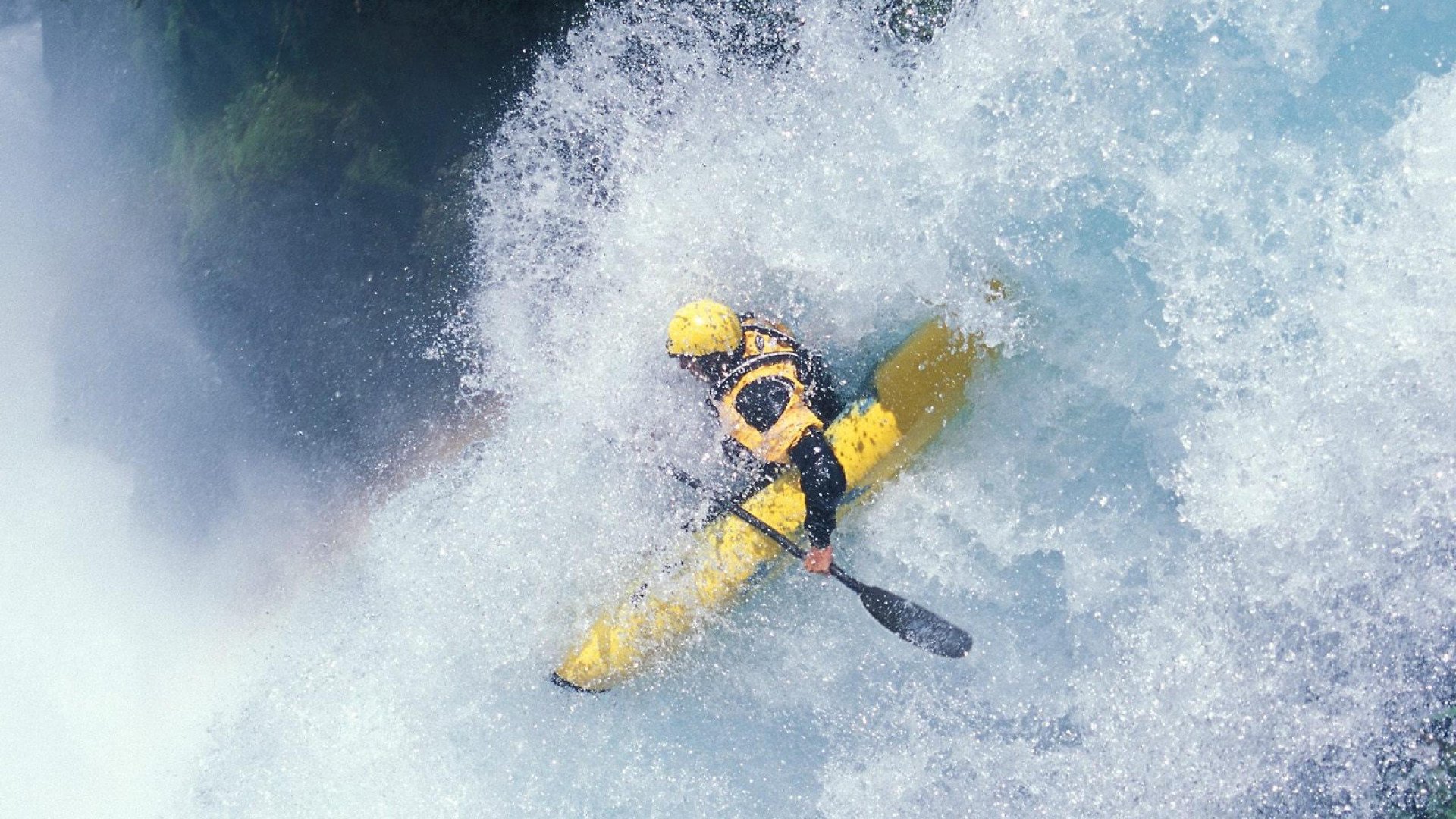 爱游戏平台-中超第29轮：争冠、保级悬念留至终章，中超第二十轮